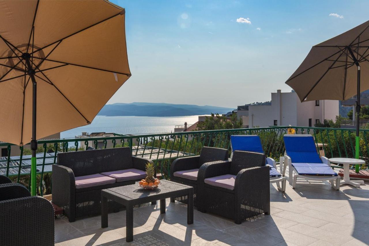 מאקרסקה Navis Sea View Apartment With Pool מראה חיצוני תמונה