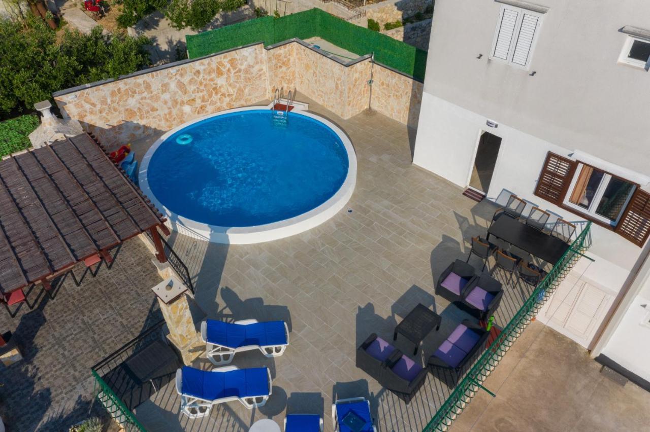 מאקרסקה Navis Sea View Apartment With Pool מראה חיצוני תמונה