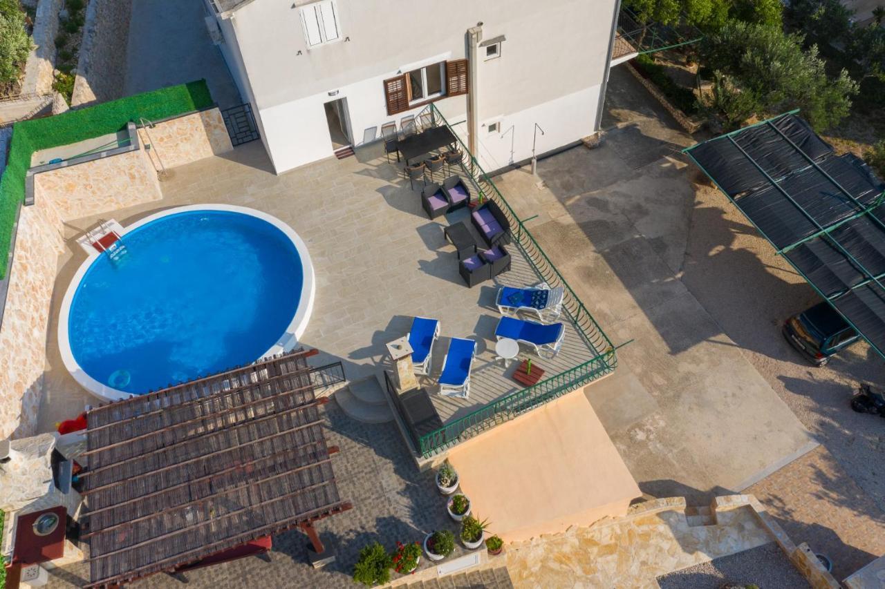 מאקרסקה Navis Sea View Apartment With Pool מראה חיצוני תמונה